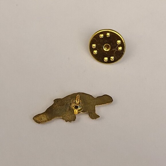 Duck Billed Platypus Gold Tone Metal Lapel Pin Brooch Badge - Picture 3 of 5